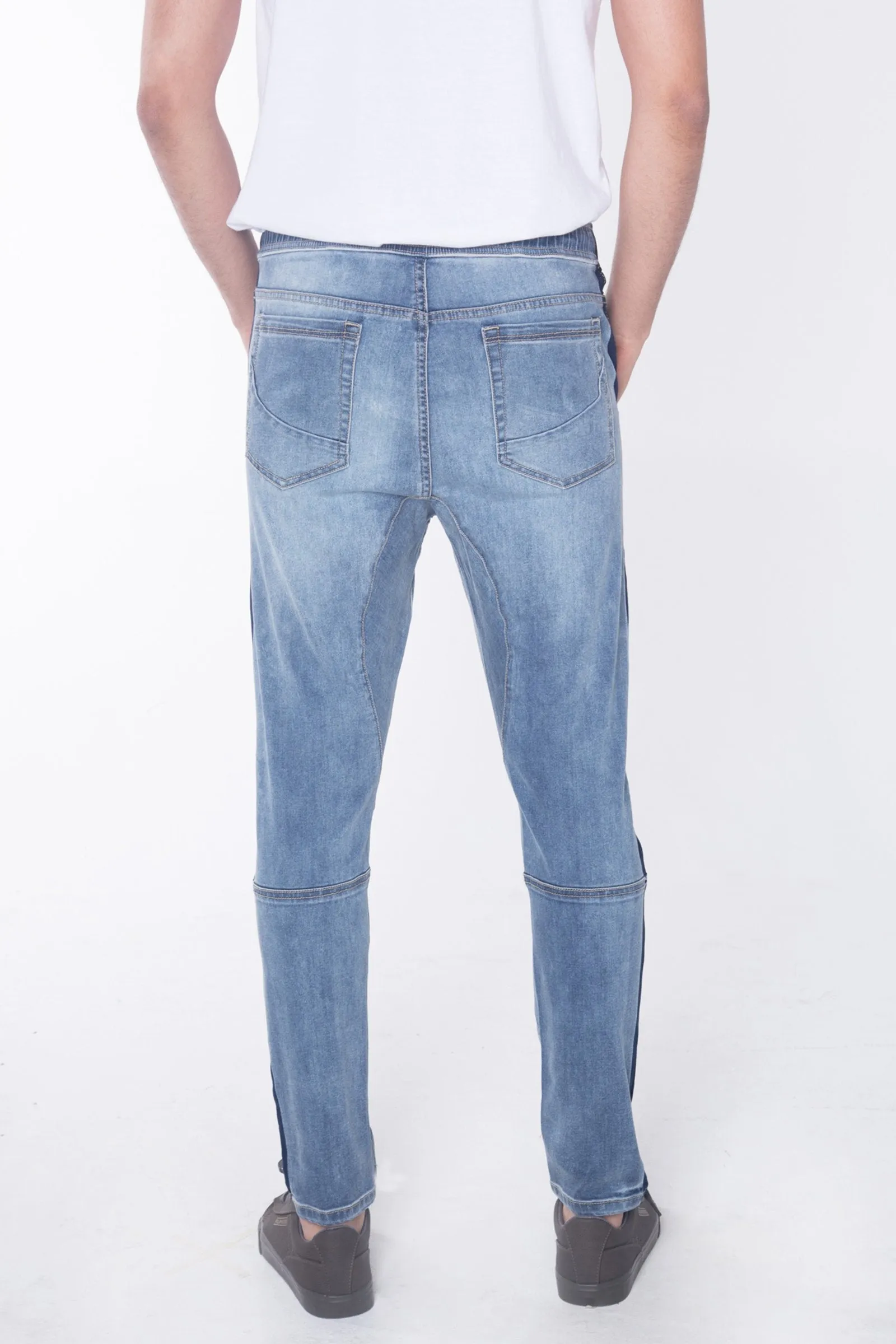 Carrot Fit Jeans With Elasticised Waistband