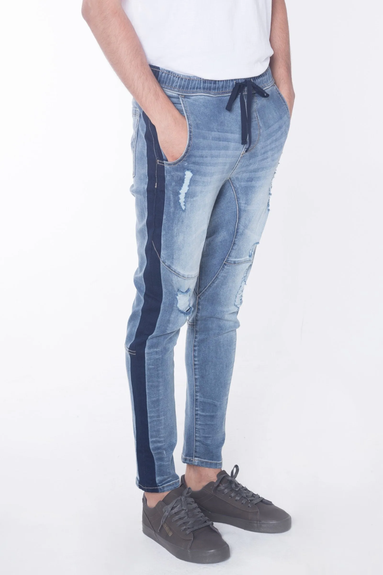 Carrot Fit Jeans With Elasticised Waistband