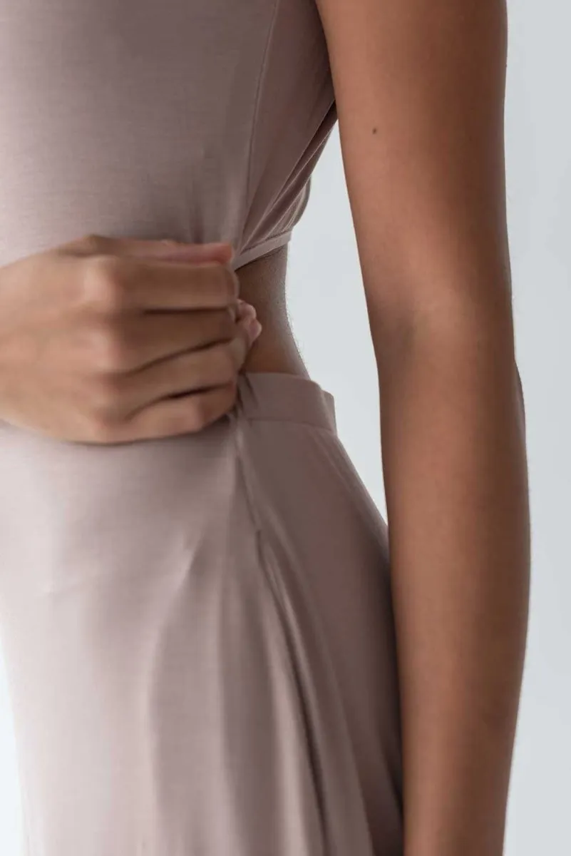 Cloud Maxi Dress with Cut-out in Blush