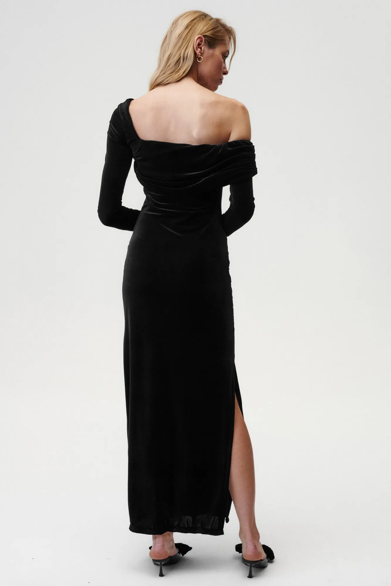 Femme Fatale Dress Black