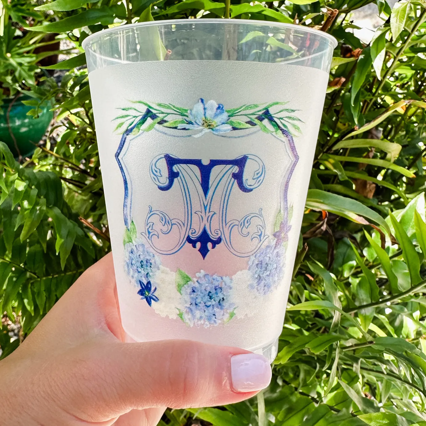 Full Color Hydrangea Floral Crest Shatterproof Cups
