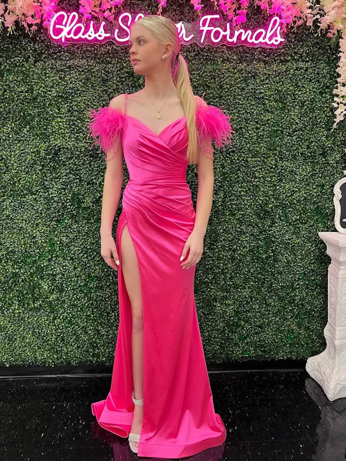 Vienna Prom 7949 Size 0 Fuchsia Prom Dress off the shoulder Gown Long Ruched maxi slit Feather Shoulders